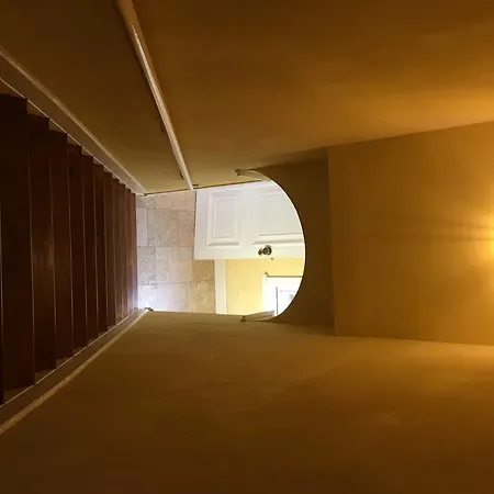 Estoril Villa *